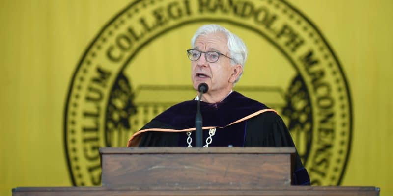 President Lindgren speaking at podium at commencement