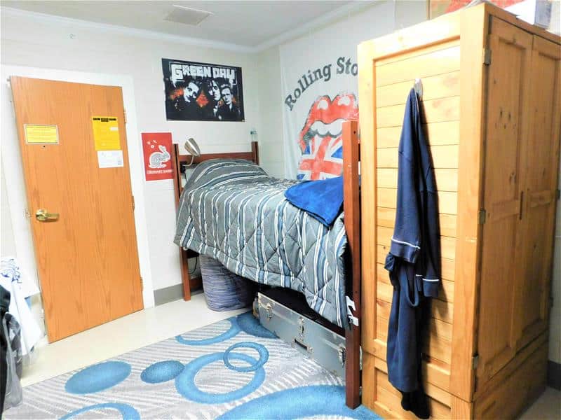 A dorm room inside Bennett hall