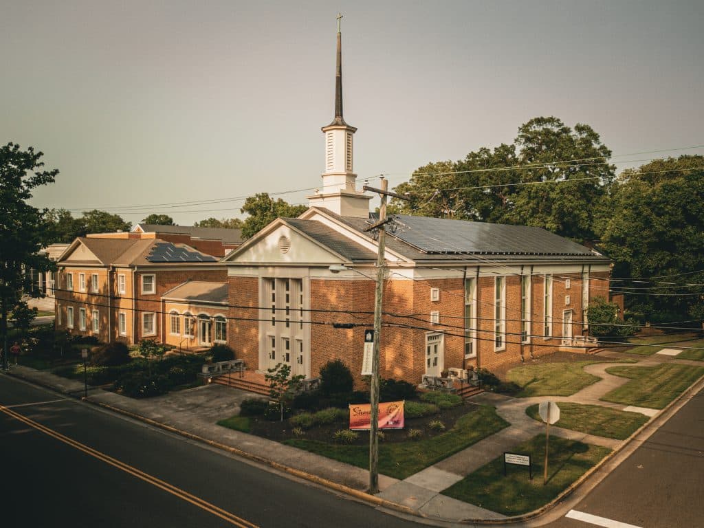 An exterior shot of Duncan Memorial Church