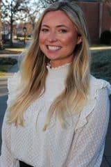 Sydney Duimstra, transfer admissions counselor headshot.