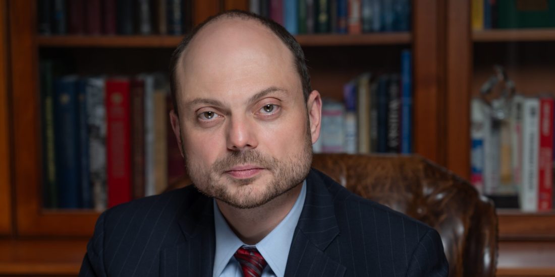 A headshot of Vladimir Kara-Murza.