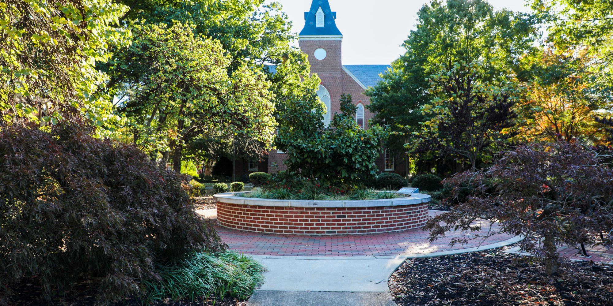 Photo of the RMC Memorial Garden in Old Campus
